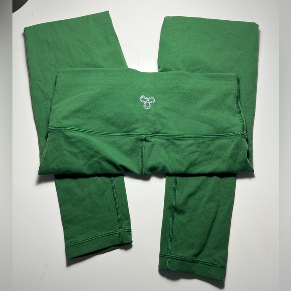 TNA Green Leggings - Picture 2 of 4